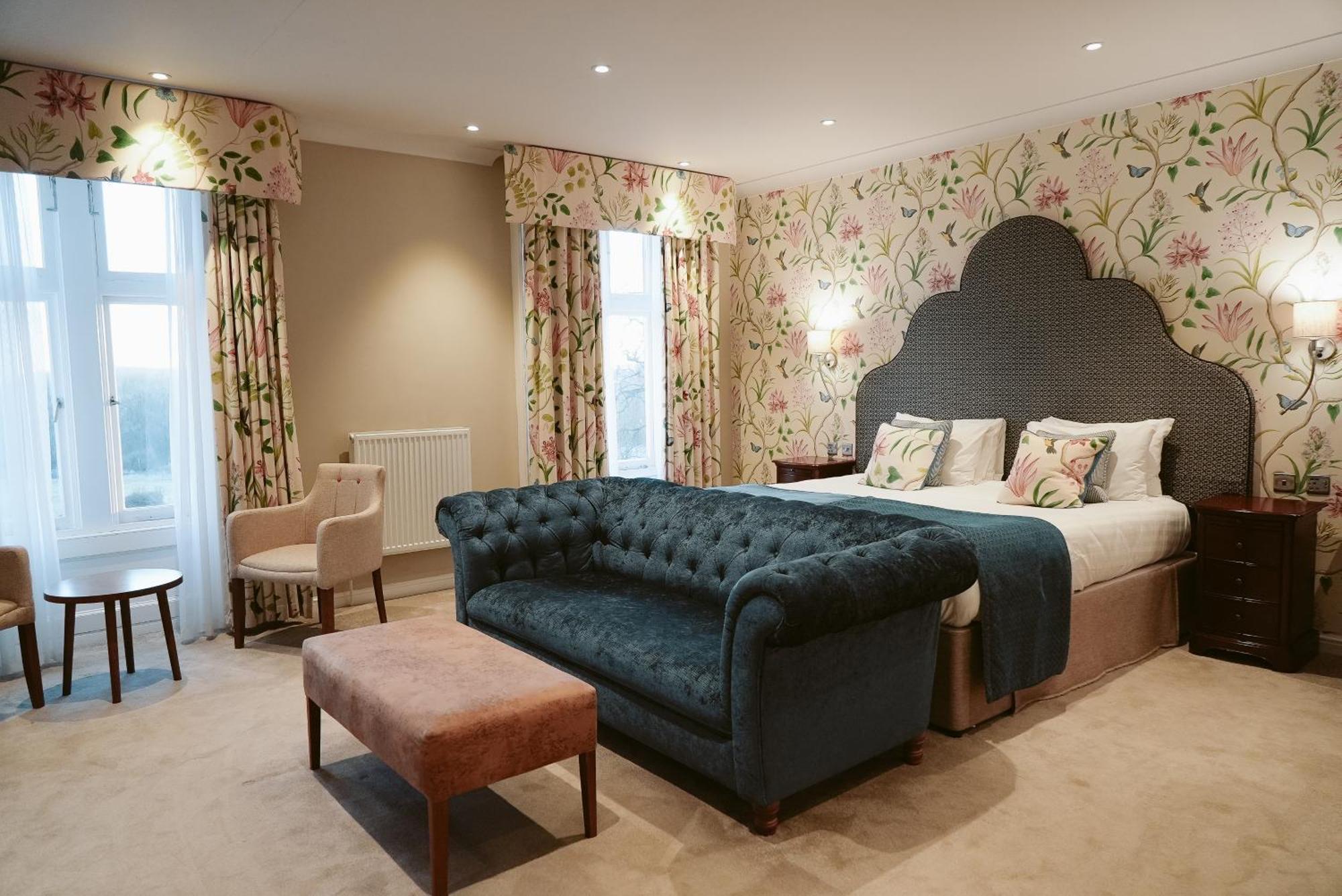 Hotel Studley Castle Extérieur photo